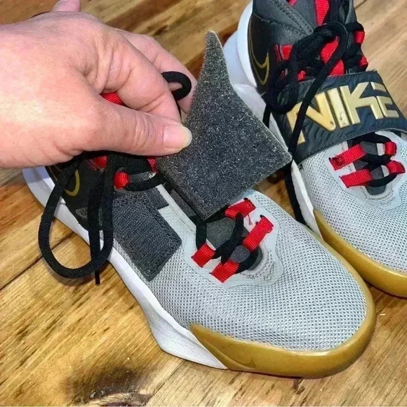 Nike Future Court Youth 5.5 C-T2866-001 super condition - Picture 8 of 12